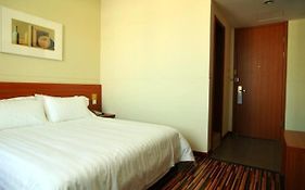 Jinjiang Inn Select Yantai Penglaige  3*